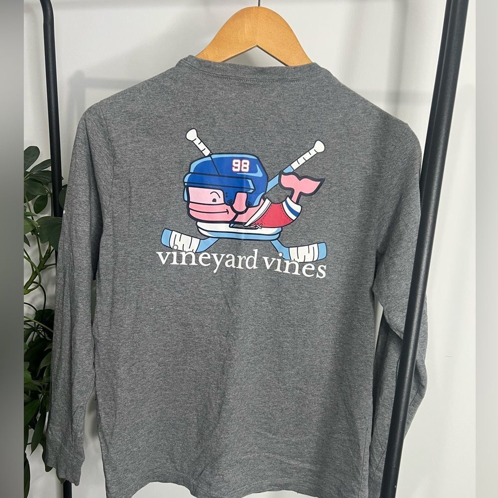 Vineyards Vines Long Sleeve - Picture 5 of 5